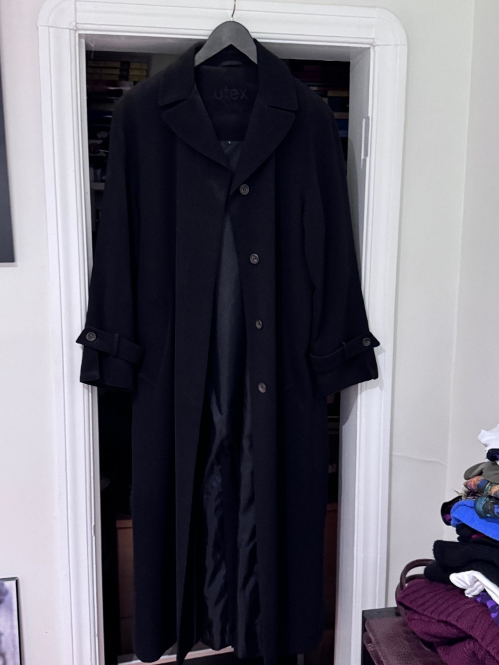 🖤✨ UTEX Design Black Coat | Classic Sophistication | Size 8 🖤✨